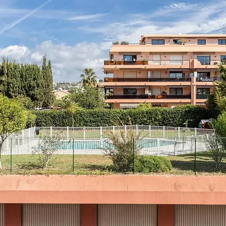 Appartamento Pretty Swimming Pool And Sea *