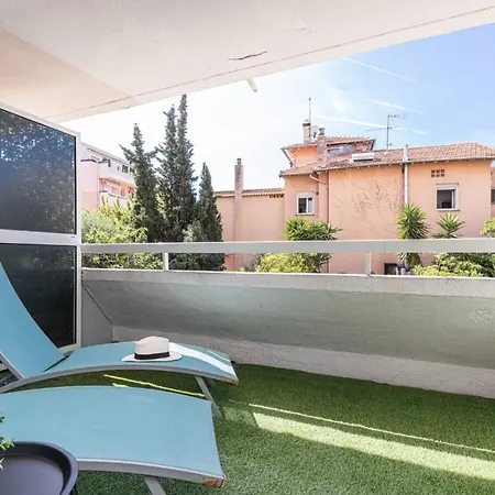 Pretty Swimming Pool And Sea